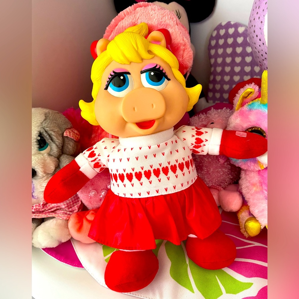 90’s Miss Piggy plush
